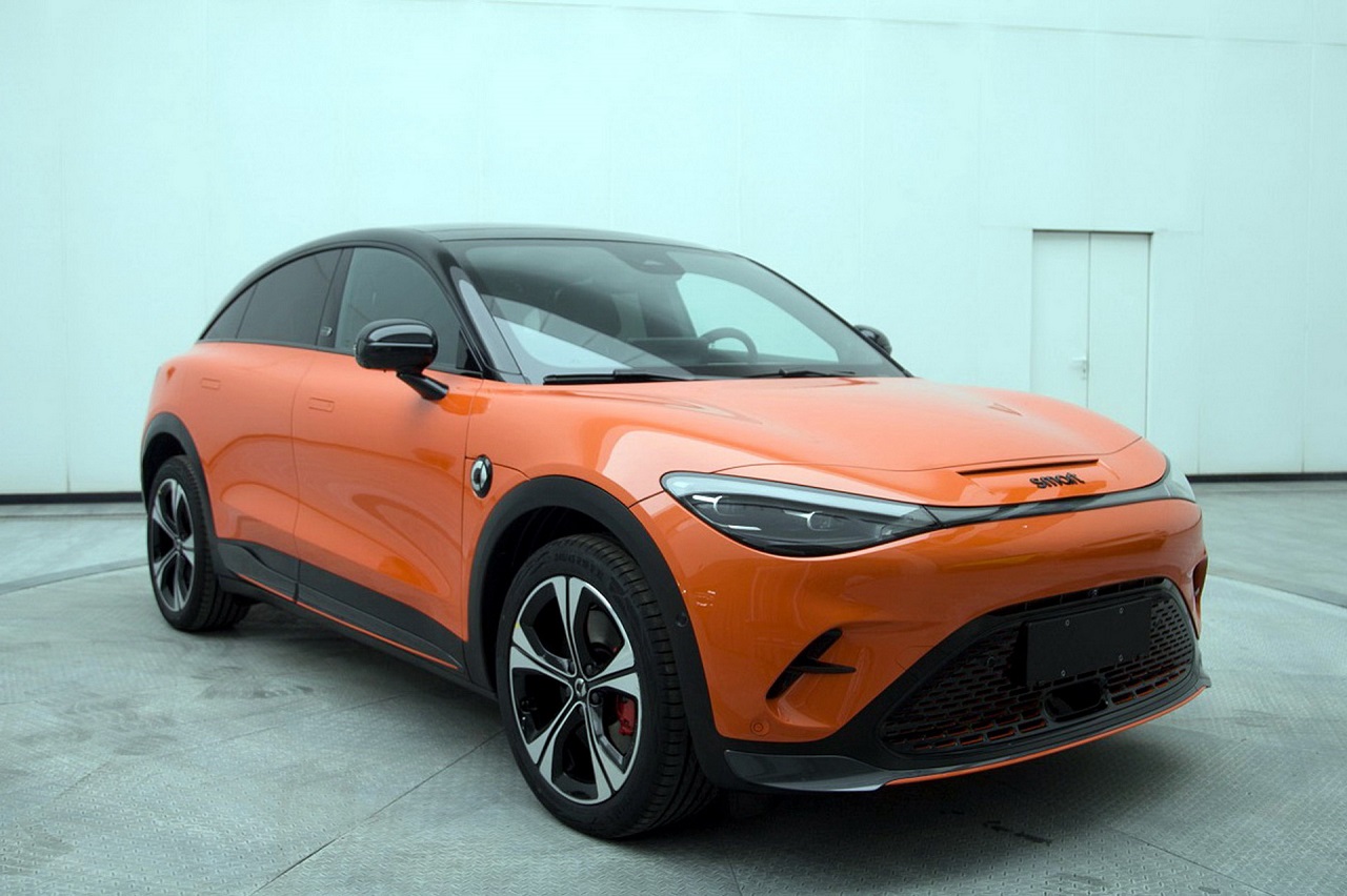 Smart #3: il SUV coupé elettrico non si nasconde più