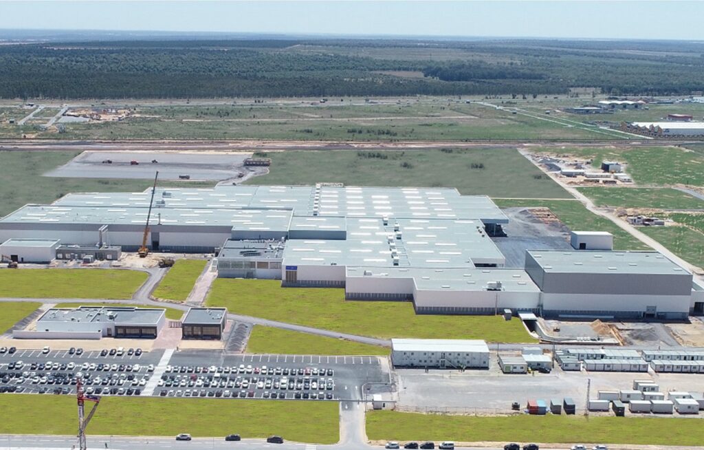 Stellantis investe 300 milioni nel suo stabilimento di Kenitra in Marocco