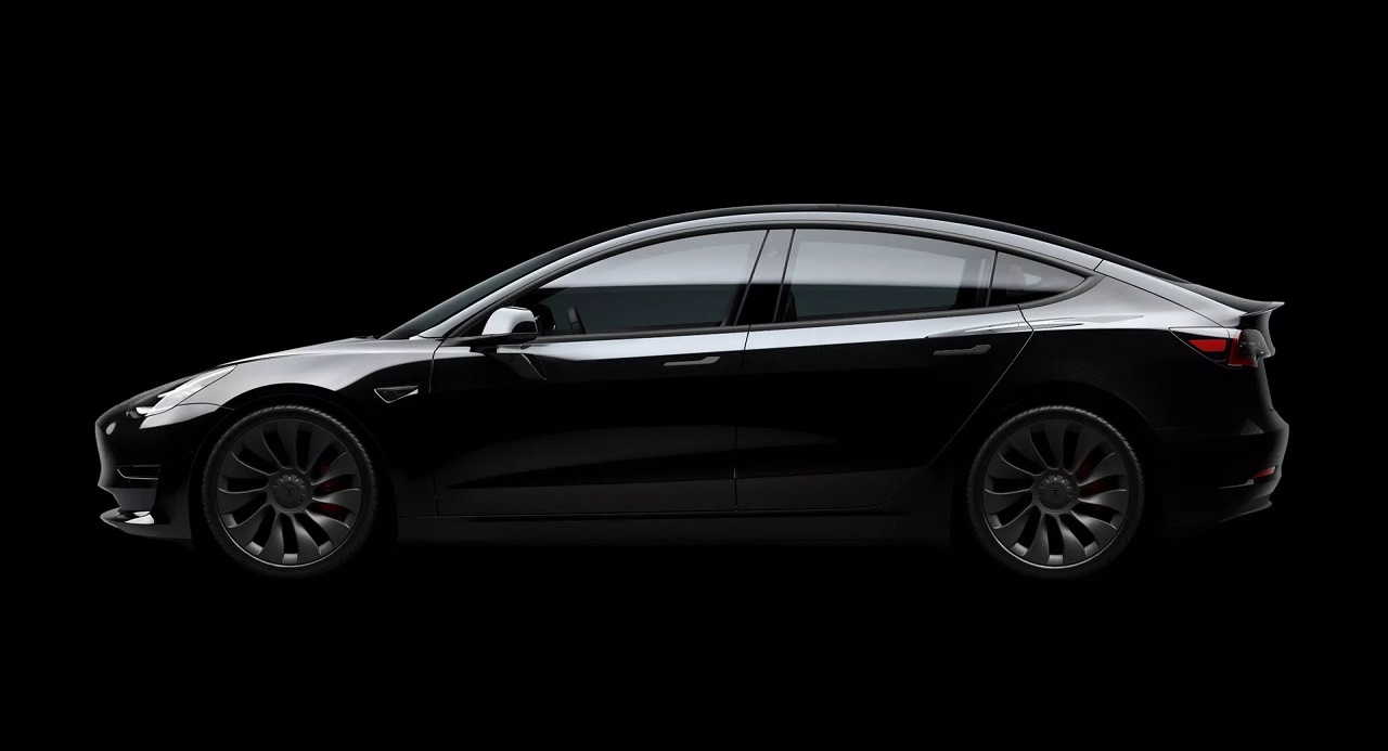 Tesla Model 3 Facelift: ecco le novità che arriveranno con l’aggiornamento