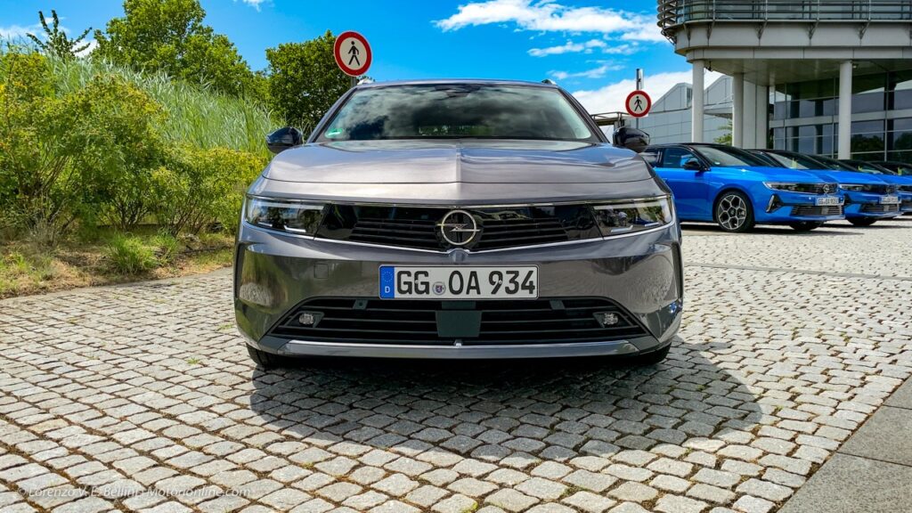 Nuova Opel Astra 2022