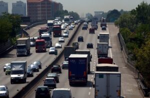 Milano, traffico in tilt sulla tangenziale ovest a causa di un incidente