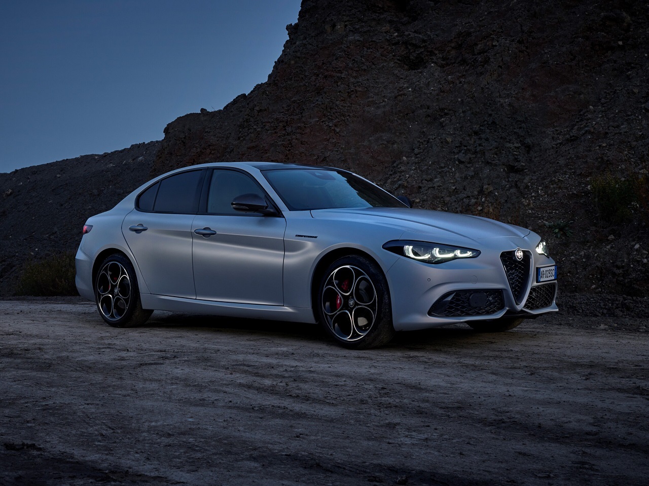 Alfa Romeo: una berlina elettrica da 800 cavalli nel suo futuro