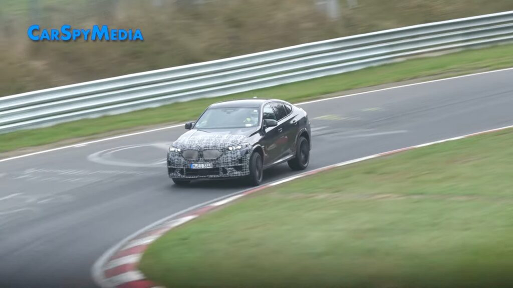 BMW X6 M 2024: l’ultimo prototipo è stato beccato sul Nurburgring [VIDEO SPIA]