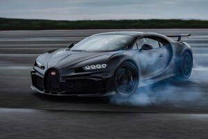 Bugatti Chiron Pur Sport: lo spettacolare drift dell’hypercar da 1.500 CV [VIDEO]