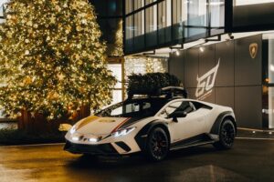 Lamborghini augura Buone Feste con un nuovo video