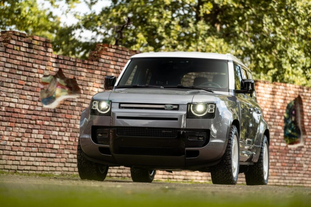 Land Rover Defender: Heritage Customs presenta i nuovi cerchi Rock Dust [FOTO]