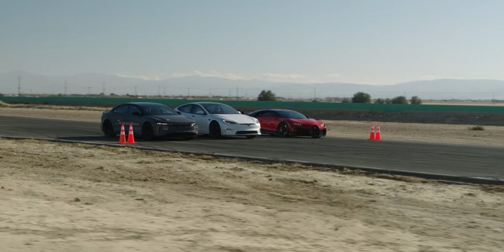 Lucid Air Sapphire vs Tesla Model S Plaid vs Bugatti Chiron Pur Sport: chi vince la drag race? [VIDEO]