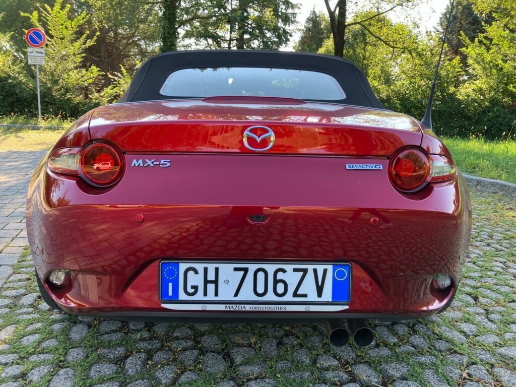 Mazda_MX_5_2023