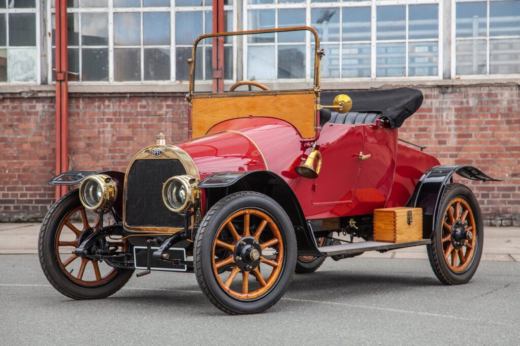 Opel 5/12 HP: il mitico modello compie 110 anni