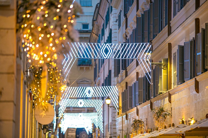 Renault illumina il centro di Roma