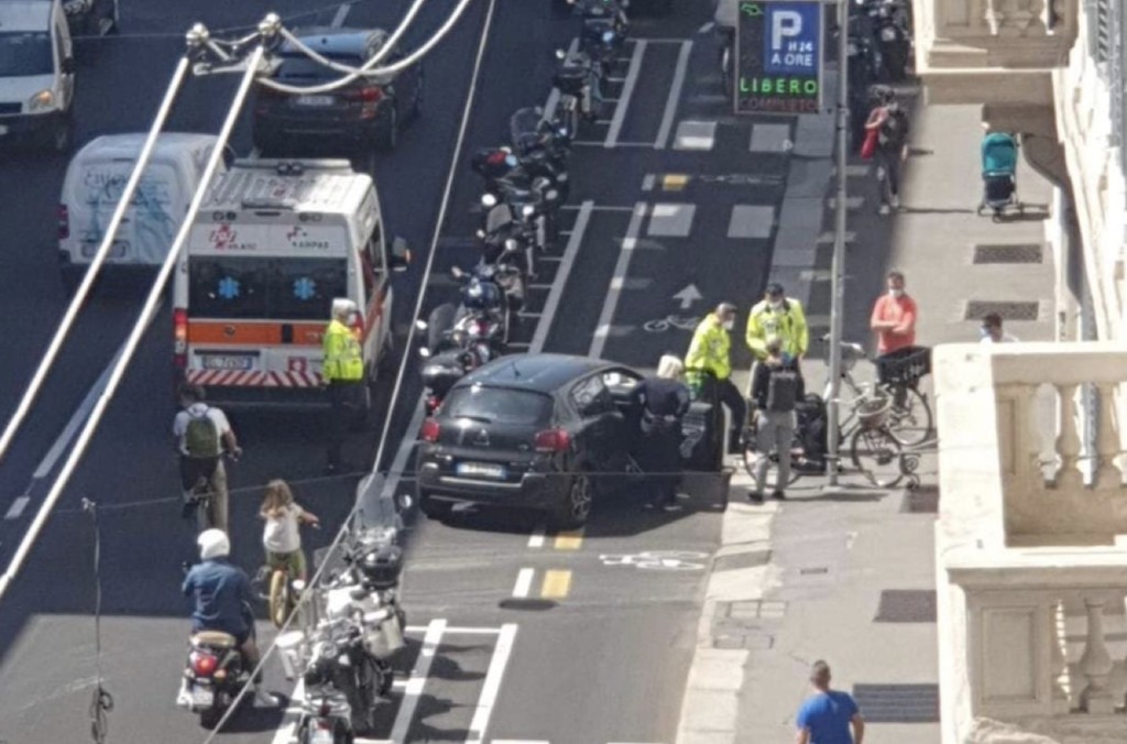 Parcheggio su pista ciclabile: quanto ammonta la multa