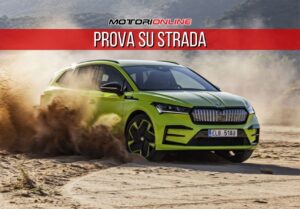 Skoda Enyaq iV RS 2023: PROVA SU STRADA del SUV elettrico gemello della Coupé [VIDEO]