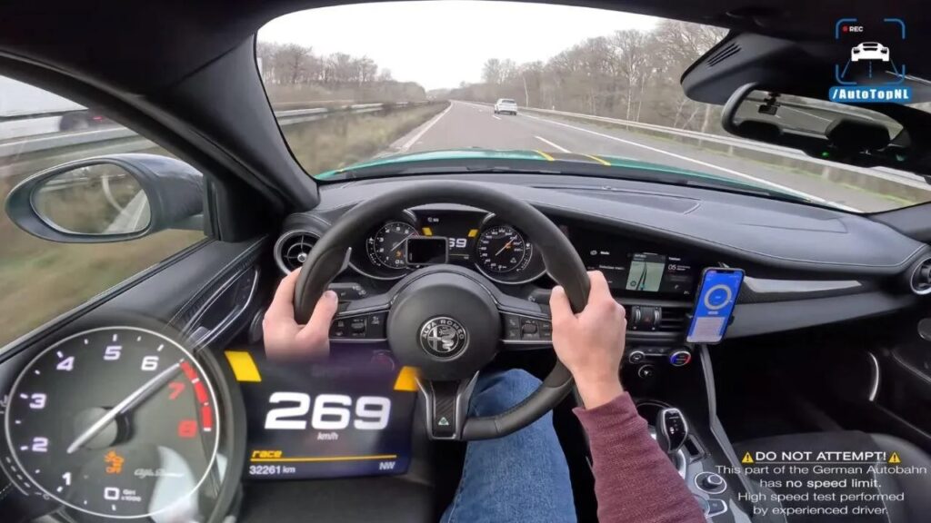 Alfa Romeo Giulia Quadrifoglio: ecco come raggiunge i 269 km/h sull’autobahn [VIDEO]