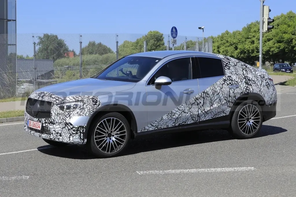 Mercedes-GLC-Coupe-2023