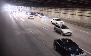 La Tesla col Full Self Driving frena all’improvviso: tamponamento a catena a San Francisco [VIDEO]