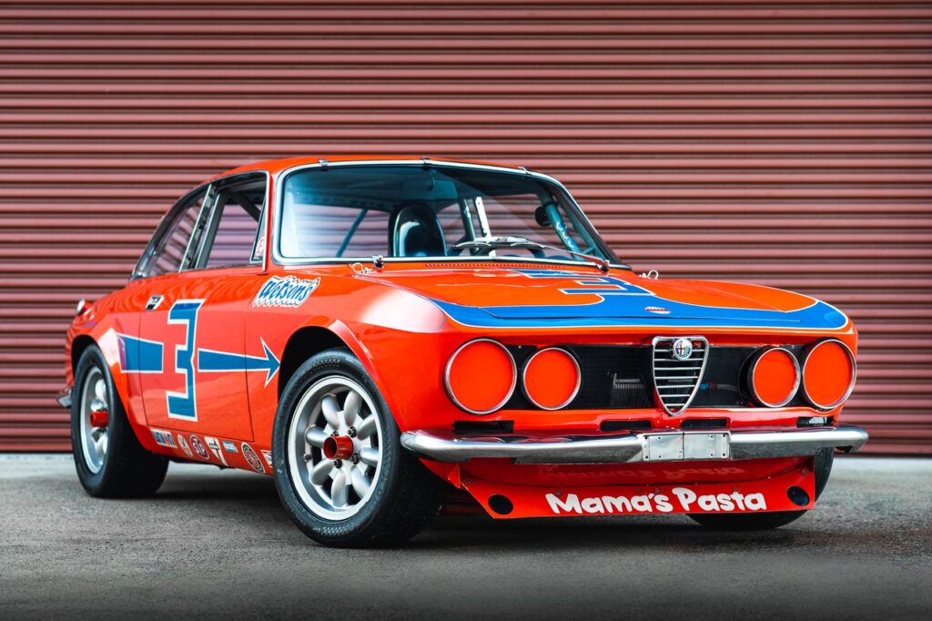 Alfa Romeo GTV 1750 da corsa proposta all’asta a 350.000 dollari [FOTO]