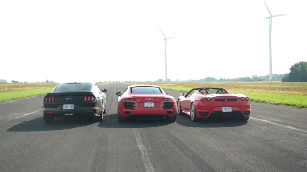 Ford Mustang GT vs Ferrari F430 vs Audi R8: chi vince la drag race? [VIDEO]