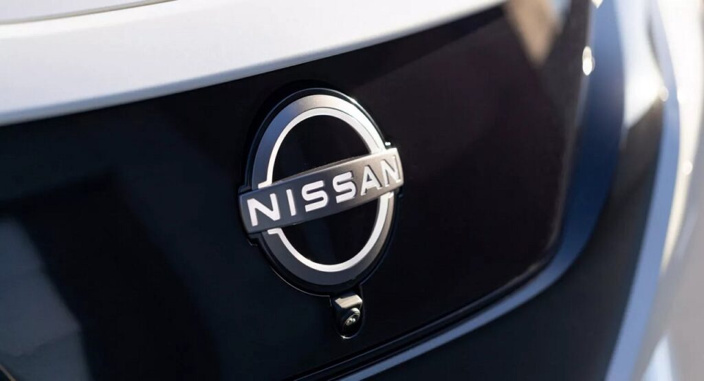 Nissan lancerà veicoli elettrici con batterie allo stato solido nel 2028