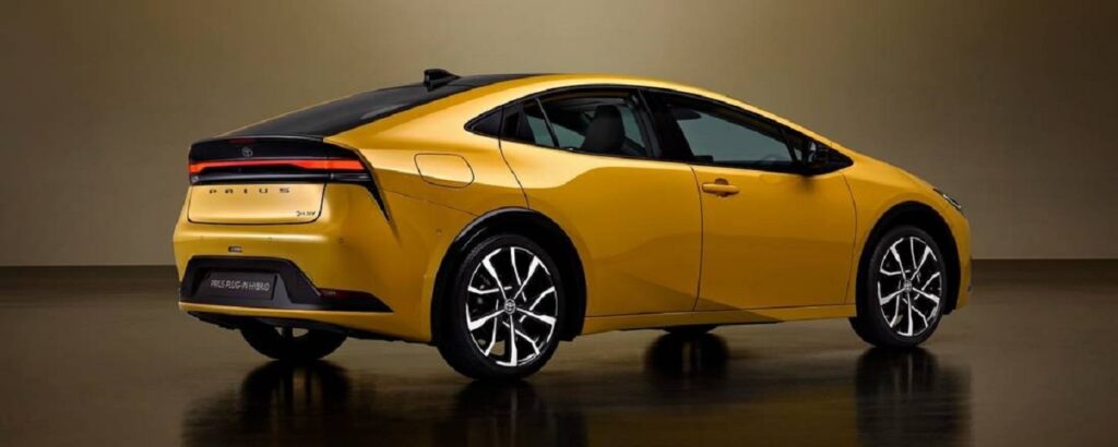 Nuova Toyota Prius Plug-in Hybrid 1