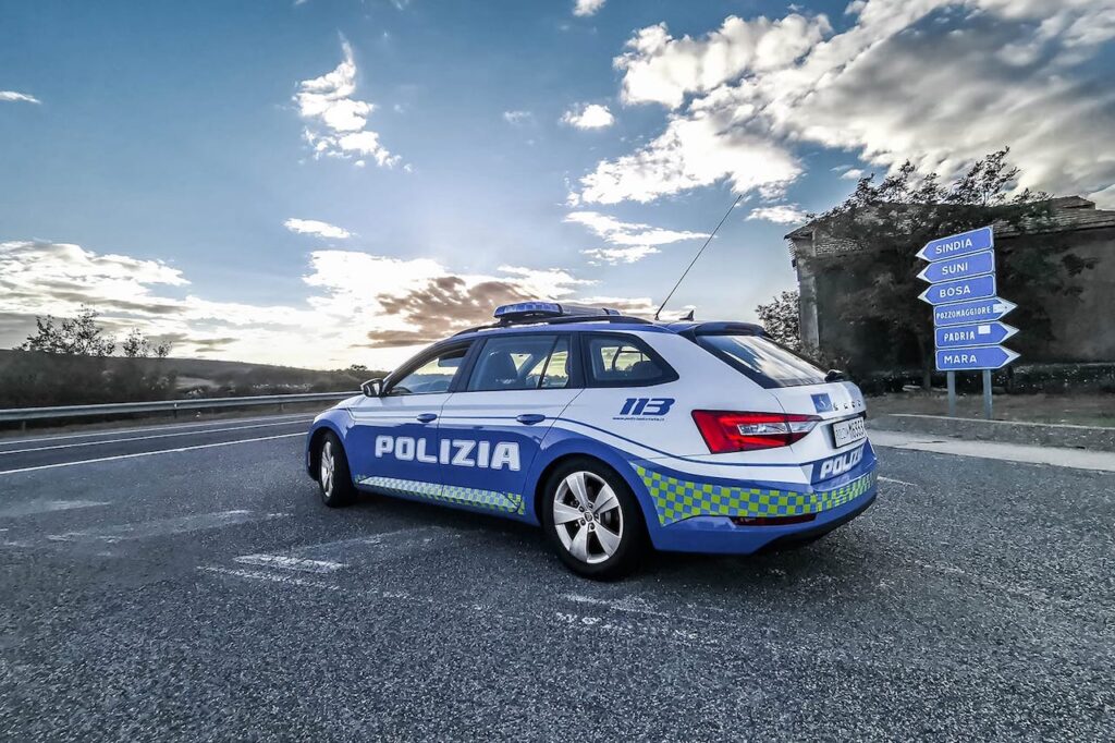 Autostrada A28: donna di 87 anni fermata dopo aver percorso contromano 13 km