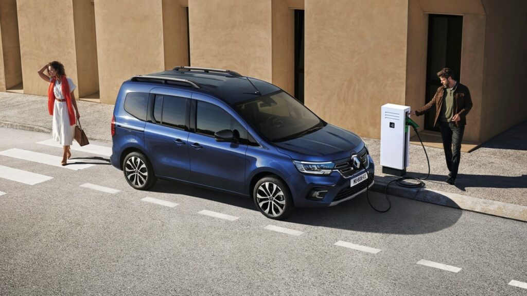 Renault Kangoo E-Tech Electric: arriva l’elettrico, da 40.881 euro