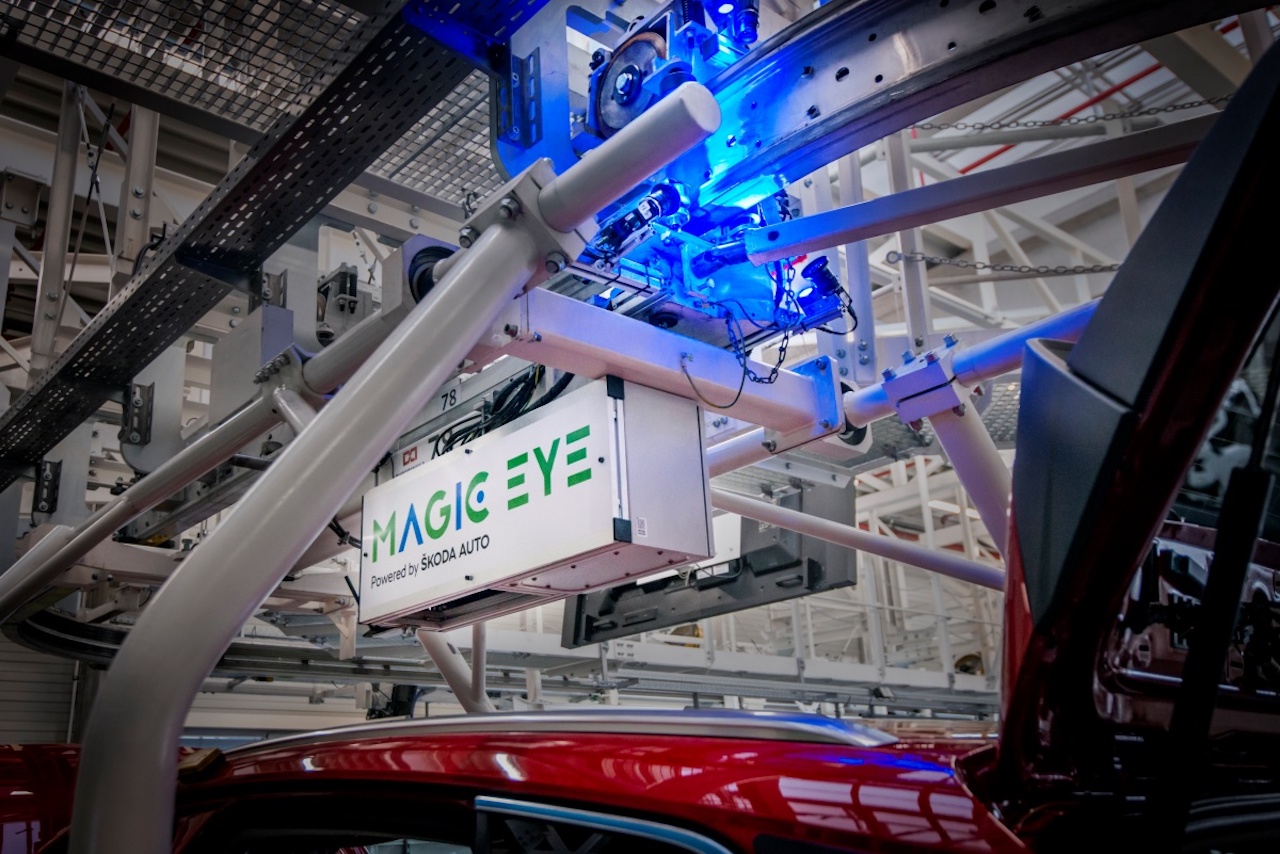 Skoda monitora la produzione usando il sistema Magic Eye AI