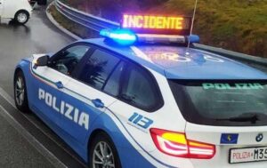 Pero, tragico incidente sulla A4: schianto tra furgone e camion, muore una donna di 33 anni