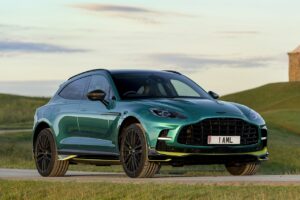 Aston Martin DBX: in arrivo una versione più leggera?