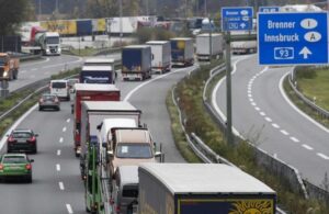 Blocco dei tir al Brennero: è scontro Italia-Austria. Salvini: “Basta limiti ai trasporti”