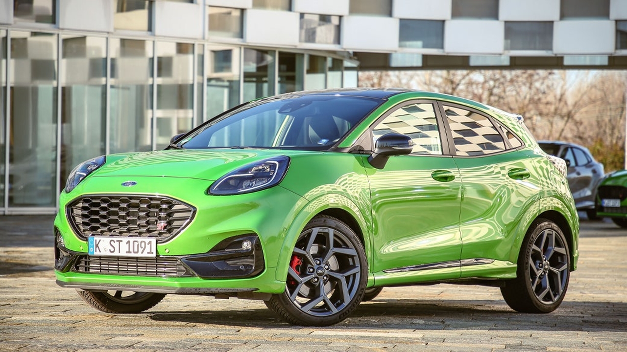 Ford Puma ST: debutta il nuovo motore mild hybrid 1.0