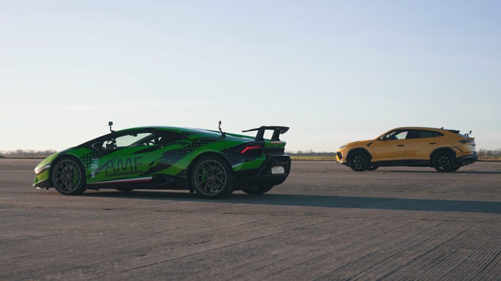 Lamborghini Huracan Performante vs Urus Performante: chi vince la drag race? [VIDEO]