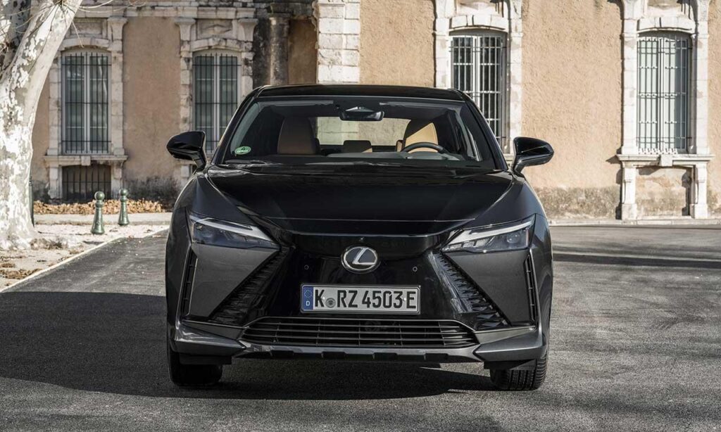 Lexus RZ 450e