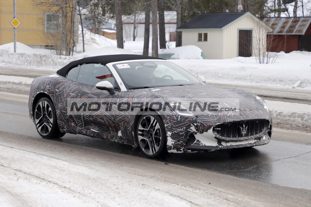 Maserati GranCabrio 2024: su strada c’è l’elettrica Folgore [FOTO SPIA]