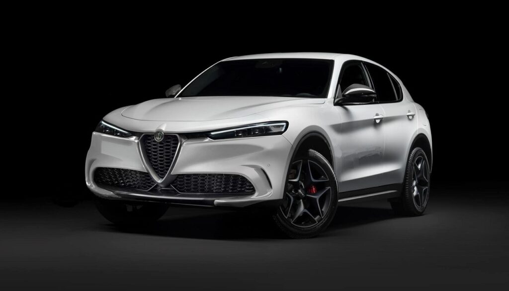 Nuova Alfa Romeo Stelvio e Lancia crossover: nel 2026 tra le novità maggiori di Stellantis