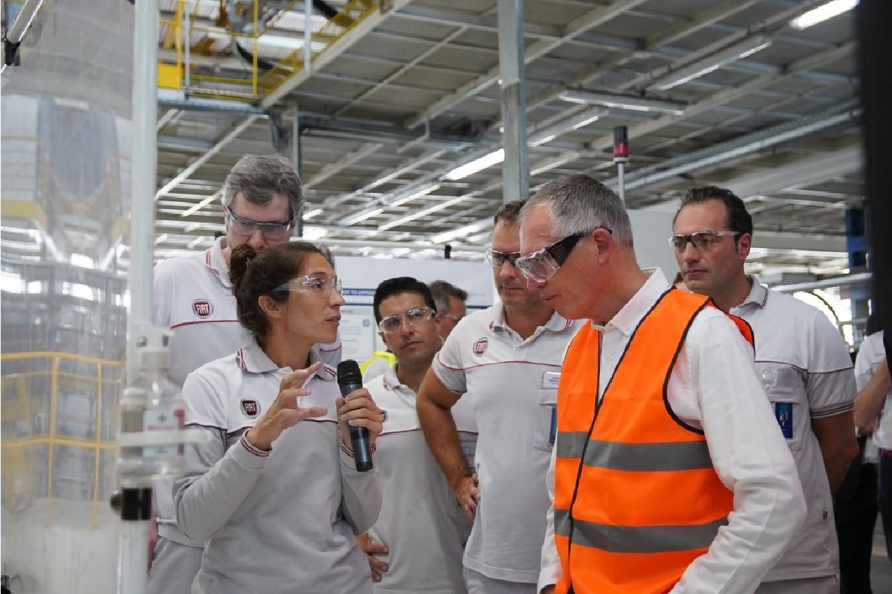 Stellantis conferma il proprio impegno per favorire l’emancipazione femminile