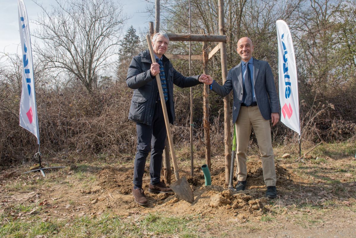 Suzuki: con il ricavato del 2° #SuzukiGreenFriday piantati 72 alberi al Parco Naturale Regionale La Mandria