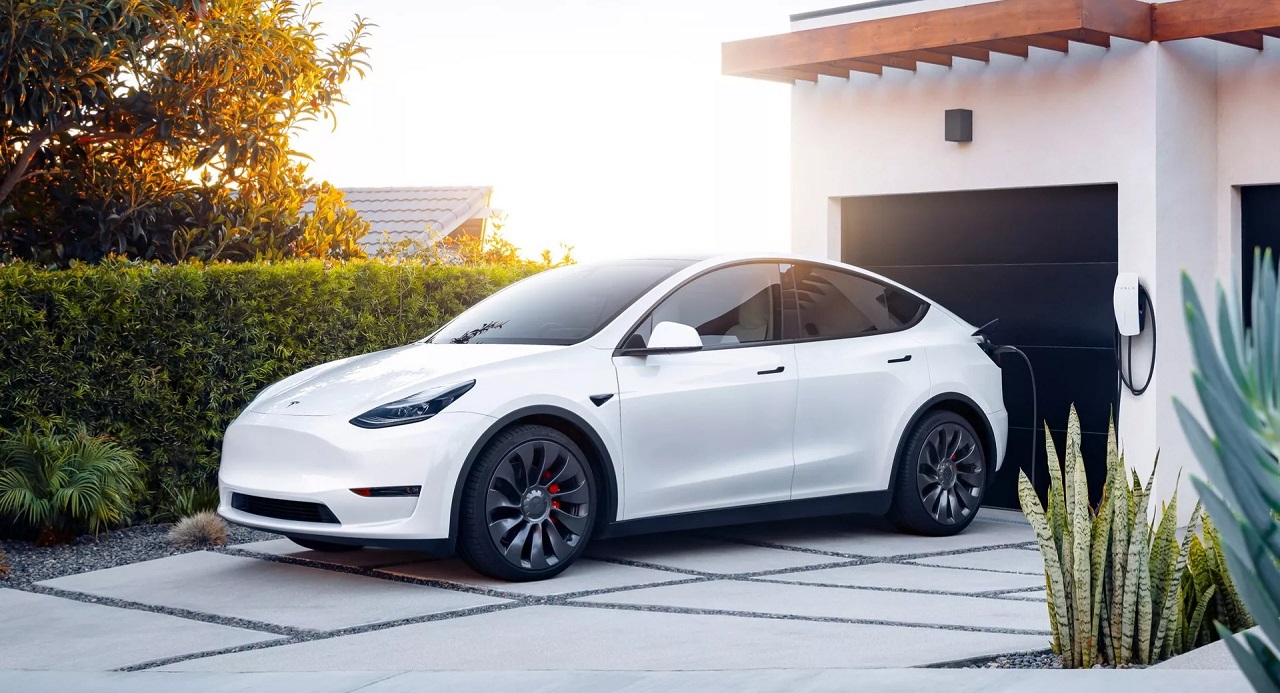 Tesla Model Y: aggiornamento in arrivo nel 2024?