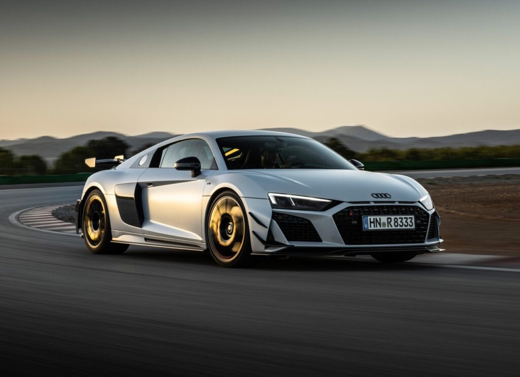 Audi R8: il brand aveva preso in considerazione un cinque cilindri turbo