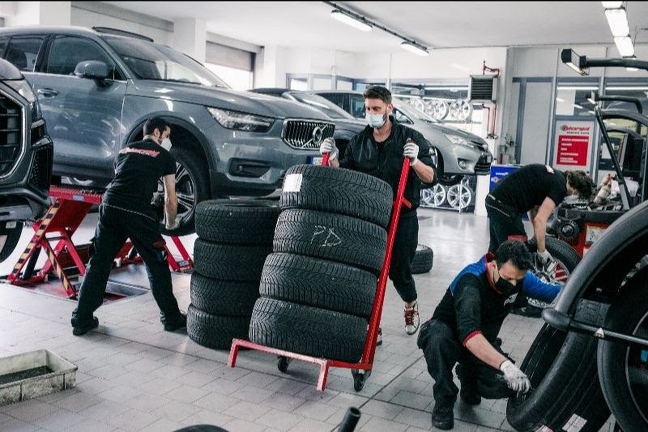 Cambio gomme: al via dal 15 aprile presso i rivenditori specialisti