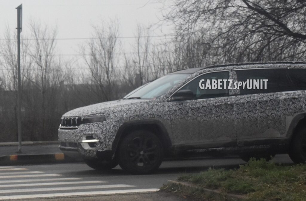 Jeep Commander: il SUV avvistato a Torino [FOTO SPIA]