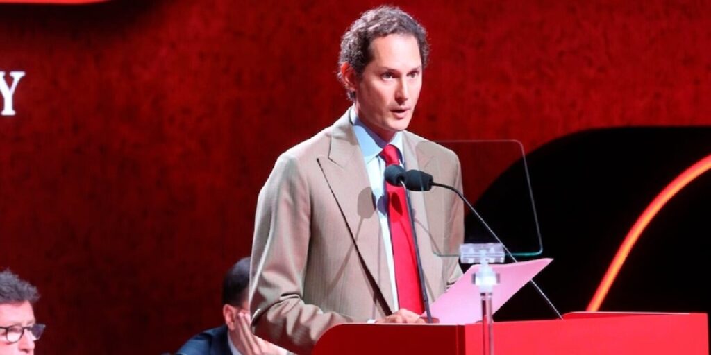 Ferrari: John Elkann promette agli azionisti profondi cambiamenti