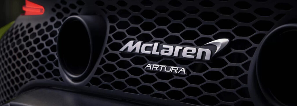 McLaren prepara una nuova hypercar ibrida ad alte prestazioni