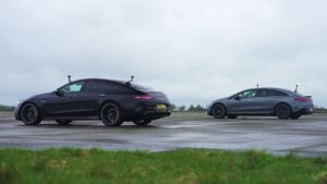 Mercedes-AMG GT 63 S E Performance vs AMG EQS 53: chi vince la drag race? [VIDEO]