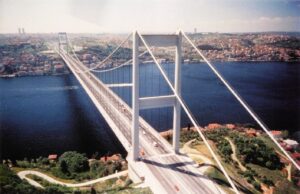 Ponte sullo Stretto di Messina: dubbi degli esperti del ministero sulla campata unica