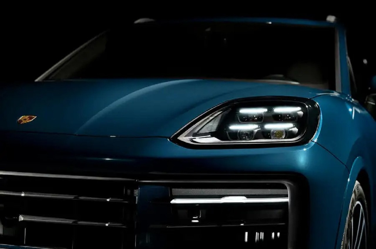 Porsche Cayenne 2023: nuovo teaser prima del debutto del 18 aprile