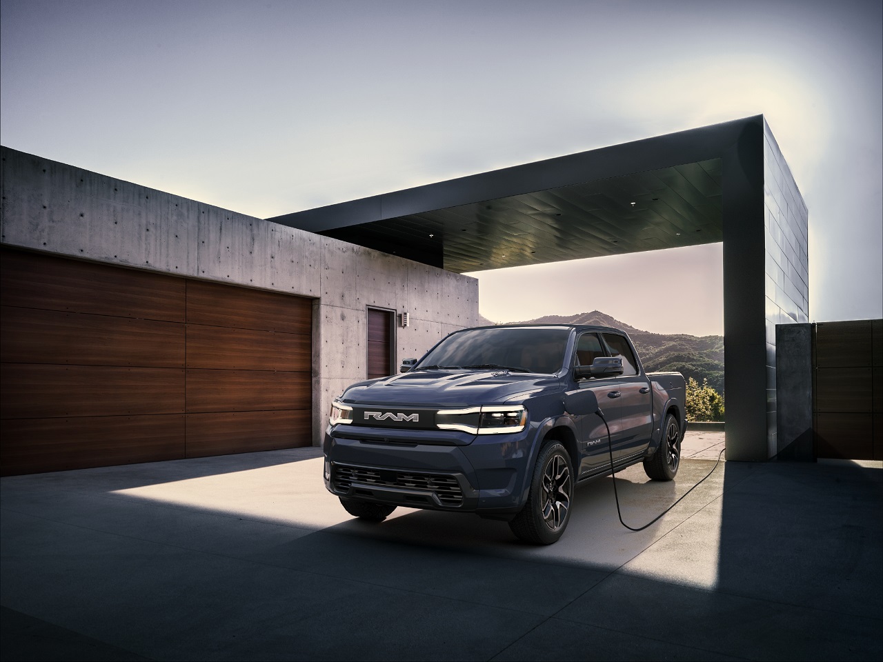 Ram 1500 REV 2025 presentato al New York Auto Show