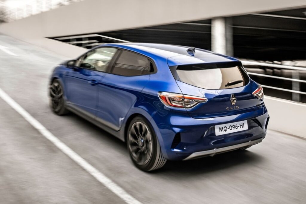 Renault Clio E-Tech full hybrid 2023