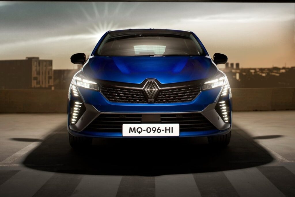 Renault Clio E-Tech full hybrid 2023