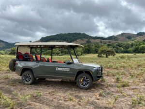 Un Rivian R1T usato in Africa come veicolo per safari [FOTO e VIDEO]