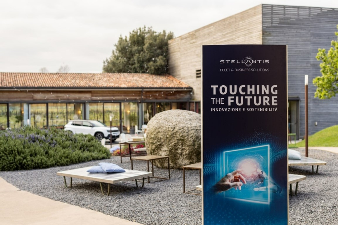 Stellantis mostra ai clienti corporate le sue soluzioni per il mercato B2B